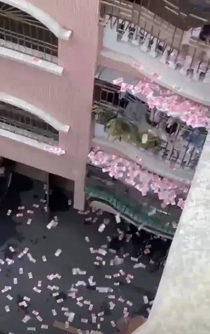 花凋丶为谁祭