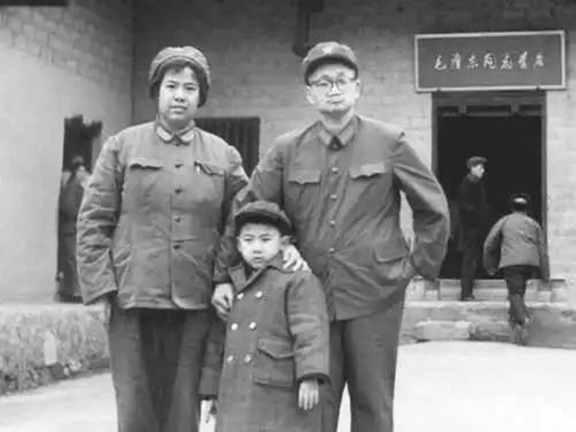 孙子比儿子大应该怎么称呼？全面解析这一家庭称谓难题