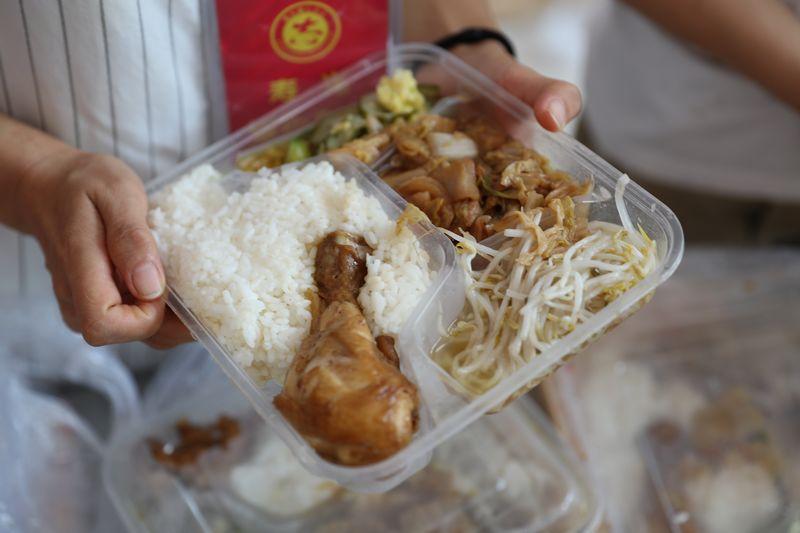 日学校午餐减少米饭，新趋势下的营养与健康考量