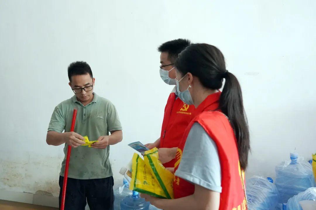 广东怀集洪水肆虐，超18万人受灾——灾情纪实与救援进展